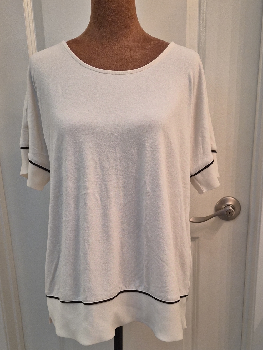 J. Jill White Short Sleeve Layered Hem Tee with Black Trim